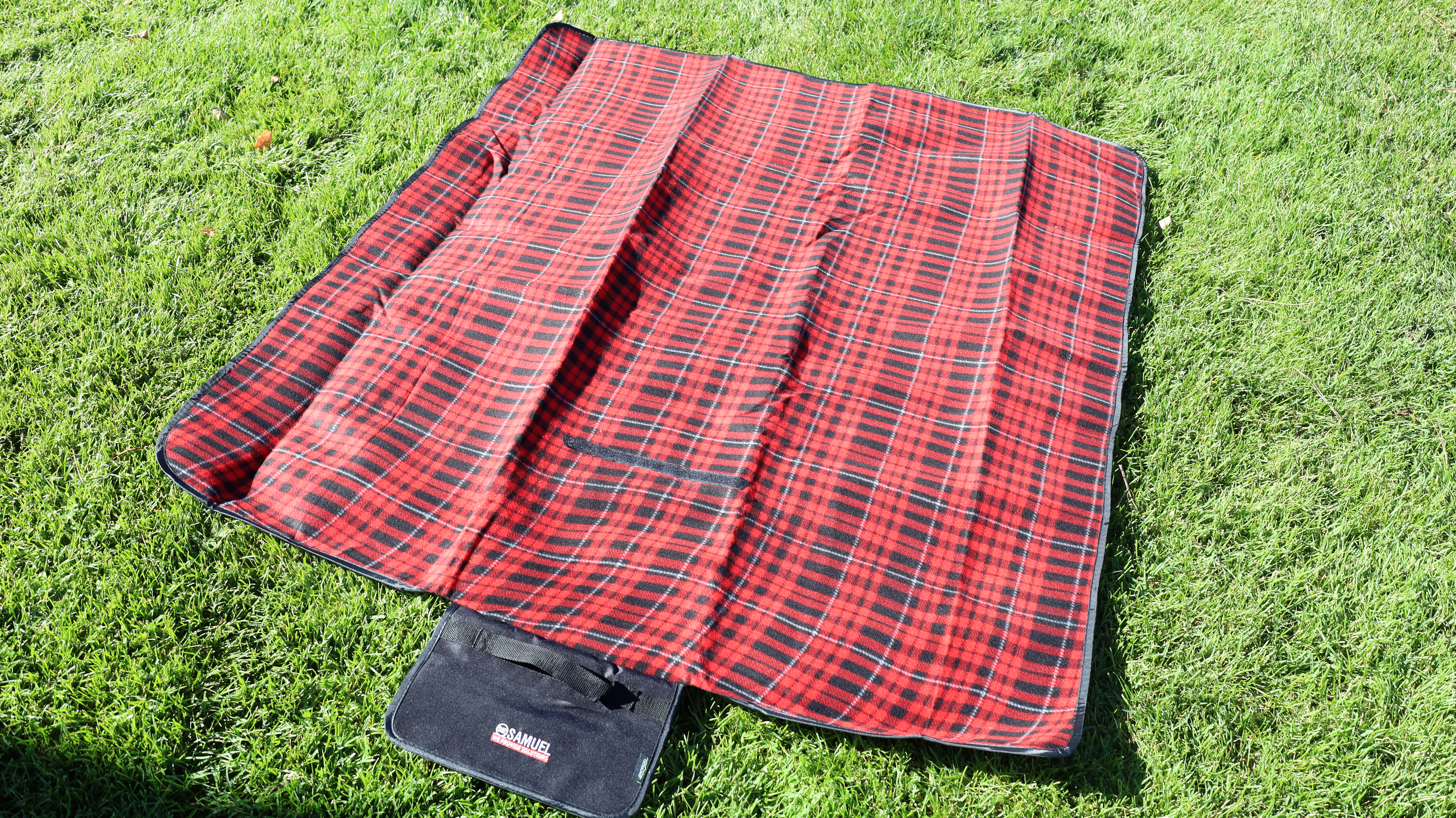 Samuel Picnic Blanket (Tyler Office) - Image 5